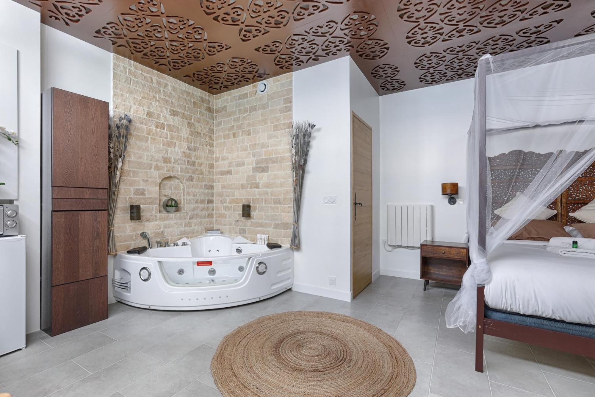 Mykeypers - Lovely Studio With Jacuzzi París Exterior foto