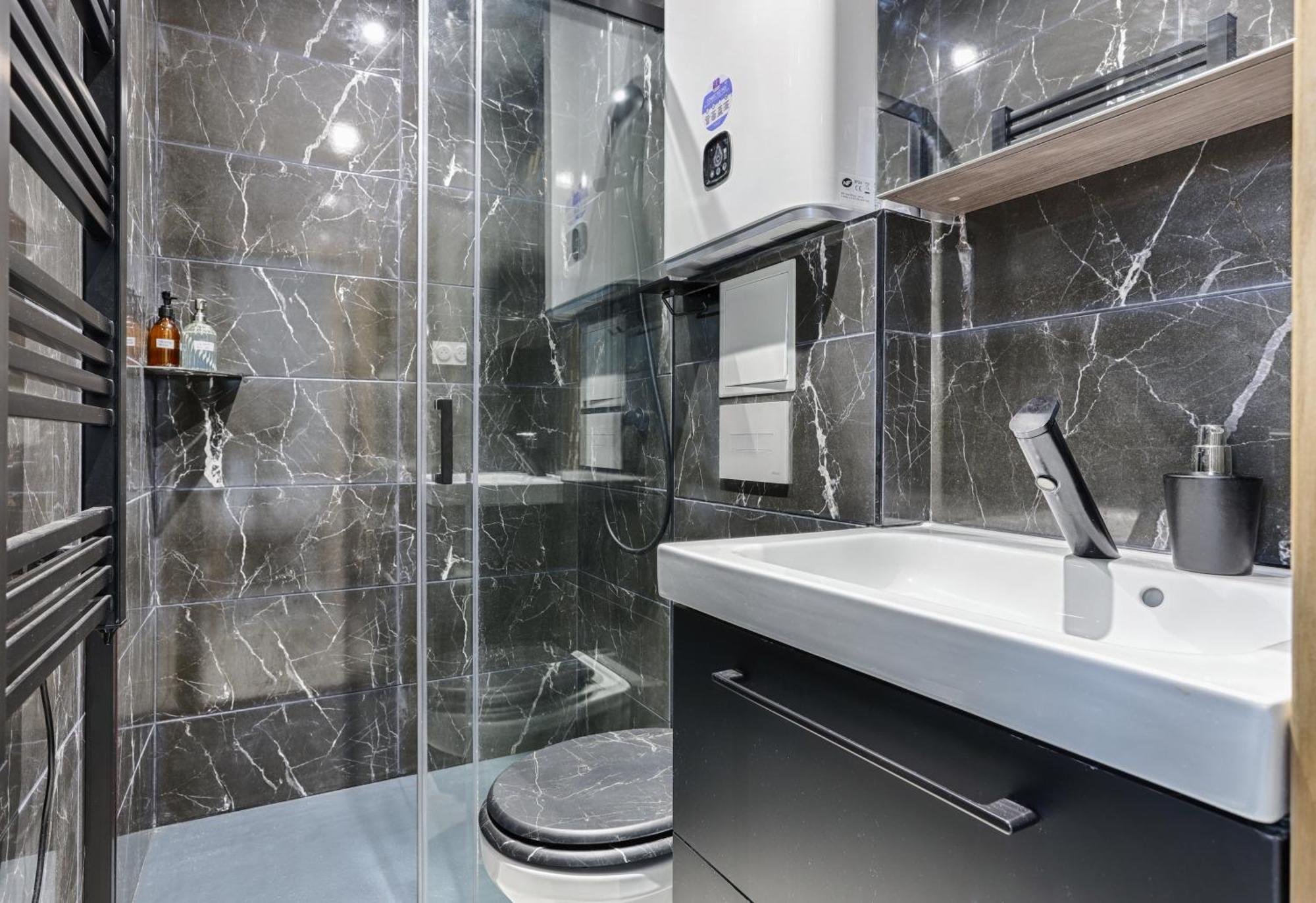 Mykeypers - Lovely Studio With Jacuzzi París Exterior foto