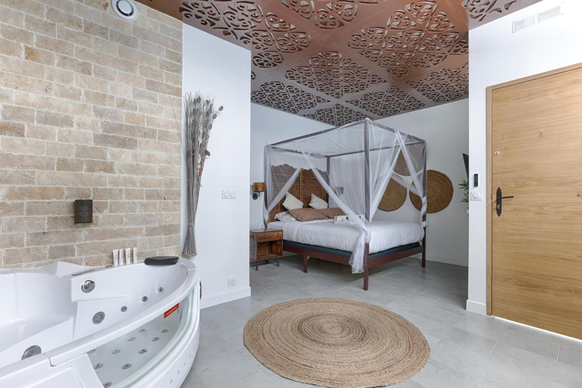 Mykeypers - Lovely Studio With Jacuzzi París Exterior foto