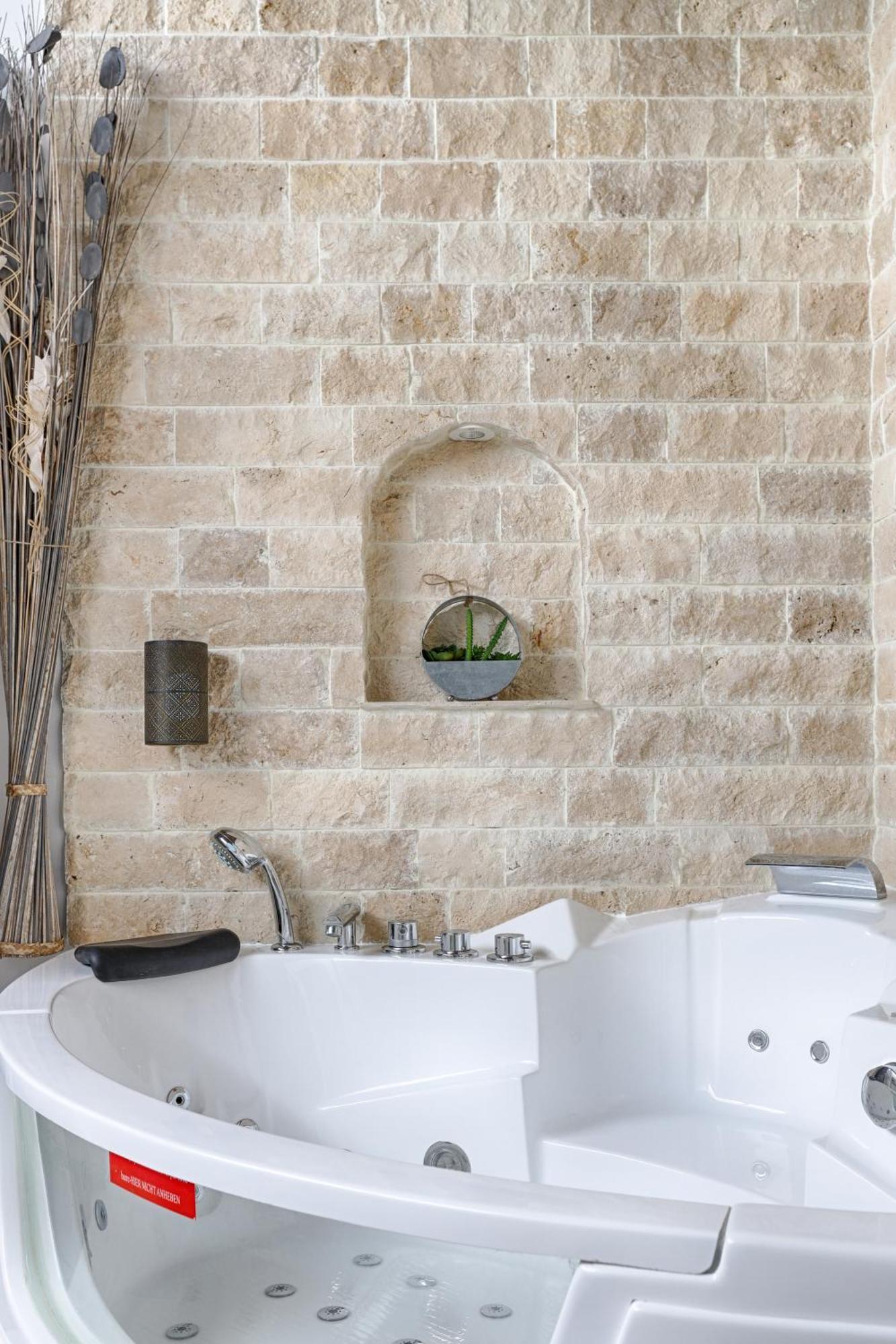 Mykeypers - Lovely Studio With Jacuzzi París Exterior foto