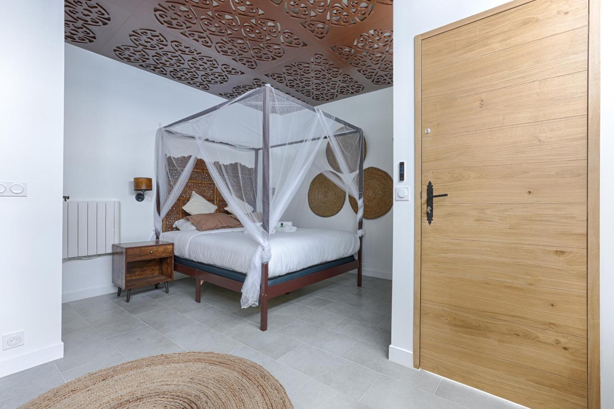Mykeypers - Lovely Studio With Jacuzzi París Exterior foto